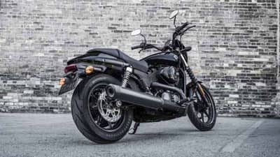 Power Bikes : बाईक भारी, बाईक्सची पॉवर भारी, बाईक्सची विक्री पण लईच भारी ! 1000cc पेक्षा जास्त पॉवर, विक्रीत मोठी वाढ