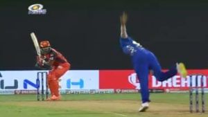 MI vs SRH IPL 2022: 6,4,4, धोपटलं ते पण बुम बुम बुमराहला, हैदराबादच्या तरुणांनी MI ची गोलंदाजी फोडून काढली, VIDEO 
