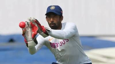 IPL 2022: ऋद्धिमान साहा मोठं पाऊल उचलण्याच्या तयारीत, नॉकआउट सामन्याआधी आपल्या संघाची साथ सोडणार