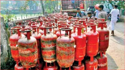 LPG Price Hike : घरगुती गॅस सिलिंडरची किंमत 1,000 रुपयांच्या पार! आज 3.50 रुपयांची दरवाढ