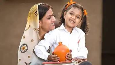 Sukanya Samriddhi Yojana: गरजेपुरती रक्कम बँकेतून कशी काढाल?; संपूर्ण रक्कम काढण्याचे नियमही जाणून घ्या