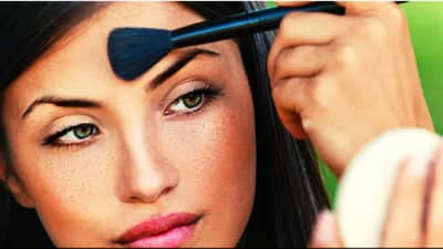 Makeup Tips: सेलिब्रिटींसारखा गुलाबी गालांचा लूक हवाय.. मग ट्राय करा ‘या’ रोझी मोनोक्रोमॅटिक मेकअप टिप्स!