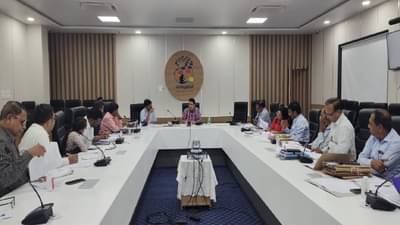 Aurangabad | पावसाळ्यापूर्वी महापालिकेत बैठकांचा धडाका, 9 महिन्यात 107 रस्त्यांची कामं करणार, वाचा आणखी कोणते निर्णय?