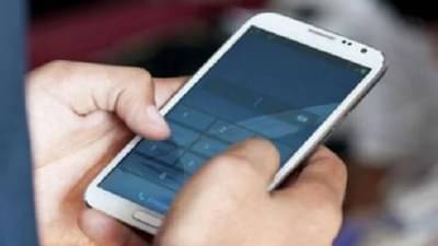 वयाच्या 57 व्या वर्षी इंटरेस्टेड इन Video सेक्स मेसेजला रिप्लाय करण खूपच महाग पडलं, मुंबईतील घटना