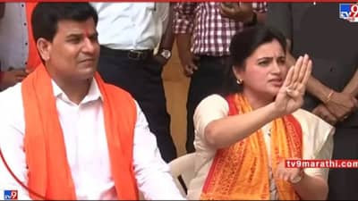 Navneet Rana | राणा दाम्पत्याला दिंडोशी न्यायालयाकडून दिलासा, खार येथील फ्लॅटसंदर्भात एक महिन्याची मुदतवाढ, मुंबई मनपाला कारवाई न करण्याचे आदेश