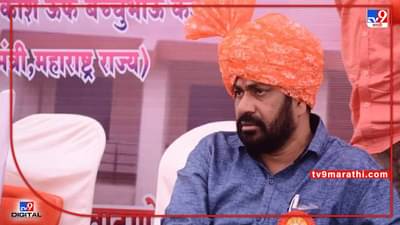 कामचुकार अधिकाऱ्यांवर बच्चू कडू संतप्त; भुसावळ नगरपालिकेच्या मुख्याधिकाऱ्यांना कडूंनी धरले धारेवर