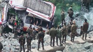 Ladakh Army Truck Accident : लडाखमधील अपघातात महाराष्ट्रातील दोन जवान शहीद, कोल्हापूर आणि साताऱ्यातील जवानांना वीरमरण 