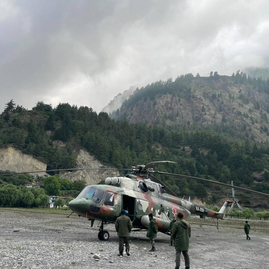 नेपाळ लष्कराने विमानाचा  संपर्क तुटल्यानंतर शोध मोहिमेला  सुरुवात केली. मात्र सातत्याने होता असलेल्या  बर्फवृष्टीमुळे  शोध मोहीमकाही वेळ थांबवावी लागली होती. त्यानंतर पुन्हा  शोध मोहीम सुरु करण्यात आली. 
