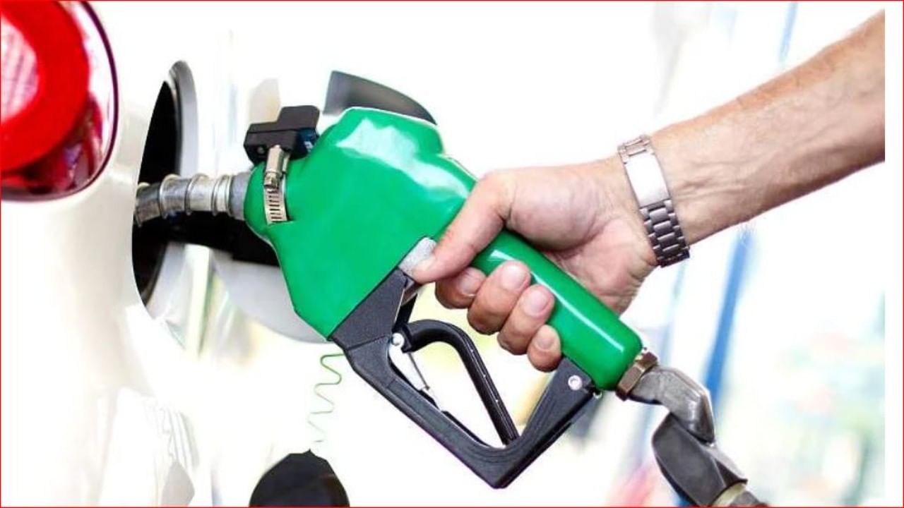 Today petrol, diesel rates: कच्च्या तेलाच्या दरात तेजी, पेट्रोल, डिझेलचे नवे दर जारी; जाणून घ्या आपल्या शहरातील भाव