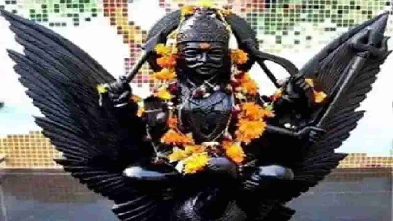 Shani Jayanti 2022: या सात लोकांच्या मागे लागू शकते शनीची साडेसाती; तुम्ही त्यात आहात का?