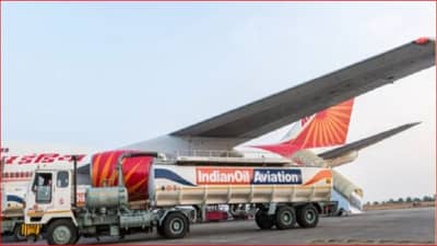 jet fuel New rates : एलपीजीनंतर आज विमान इंधनाच्या दरातही मोठी कपात; प्रवास स्वस्त होणार?
