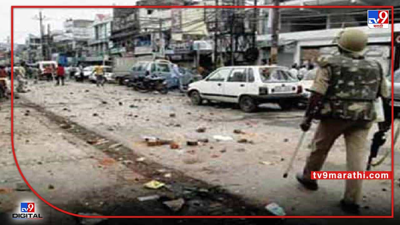 पंतप्रधानांच्या दौऱ्यावेळीच कानपूरमध्ये हिंसाचार, मोहम्मद पैंगबर यांच्याविषयीच्या टिप्पणीवरुन वादंग, पोलीसांचा लाठीमार