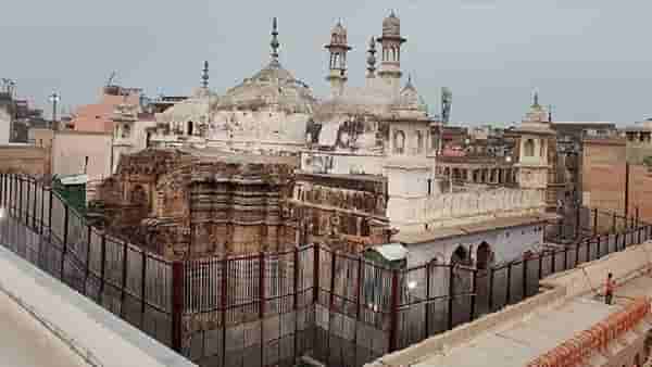 Gyanvapi Mosque: पूजा करण्यापासून रोखले म्हणून स्वामी अविमुक्तेश्वरांनी अन्न-पाणी त्यागलं! ज्ञानवापीवरुन हायवोल्टेज ड्रामा