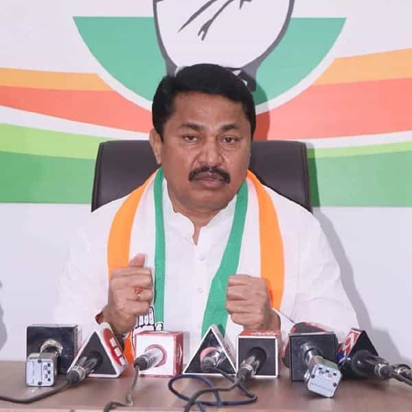 महाराष्ट्र काँग्रेसमधील शेतकऱ्यांच्या हक्कासाठी लढणारा आक्रमक नेता म्हणून महाराष्ट्र काँग्रेसचे प्रदेशाध्यक्ष नाना पटोले ओळखले जातात. आपली आक्रमकता योग्य ठिकाणी वापरण्यात हे माहीर आहेत.
