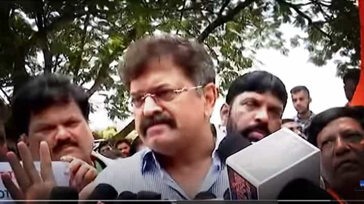 गणेश नाईकांनी नवी मुंबईचं रक्त शोषलंय- जितेंद्र आव्हाड गणेश नाईकांनी नवी मुंबईचं रक्त शोषलंय- जितेंद्र आव्हाड