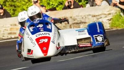 Video : मुलगा वडिलांसोबत पहिल्यांदा शर्यतीत उतरला, तुफान स्पीड, भयानक अपघात, दोघांचाही मृत्यू