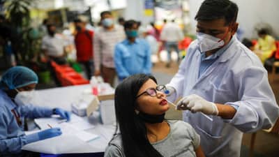 Corona Update | सावधान...! देशात गेल्या 24 तासांमध्ये 8,084 नवीन कोरोना रूग्णांची नोंद, 10 कोरोना रूग्णांचा मृत्यू !