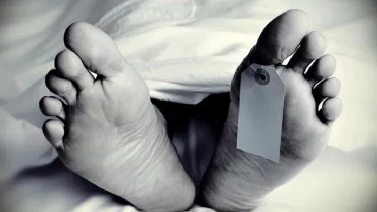 Pune : क्रिकेट खेळता खेळता दम लागला अन् जागेवरच गेला! 22 वर्षीय तरुणाच्या मृत्यूनं पुण्यातल्या हडपसरमध्ये शोककळा