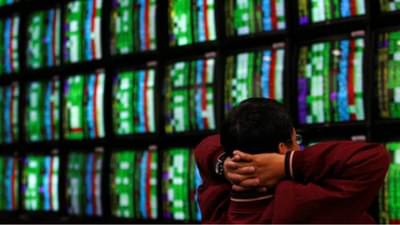 शेअर बाजारात घसरणीचं चक्र थांबेना, गुंतवणुकदारांत अस्थिरता; सेन्सेक्स 153 अंकांनी डाउन