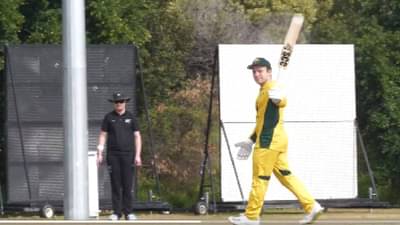 VIDEO: ऑस्ट्रेलियन फलंदाजाची वनडेमध्ये ट्रिपल सेंच्युरी, 49 Four, 1 SIX, संघाने ठोकल्या 541 धावा