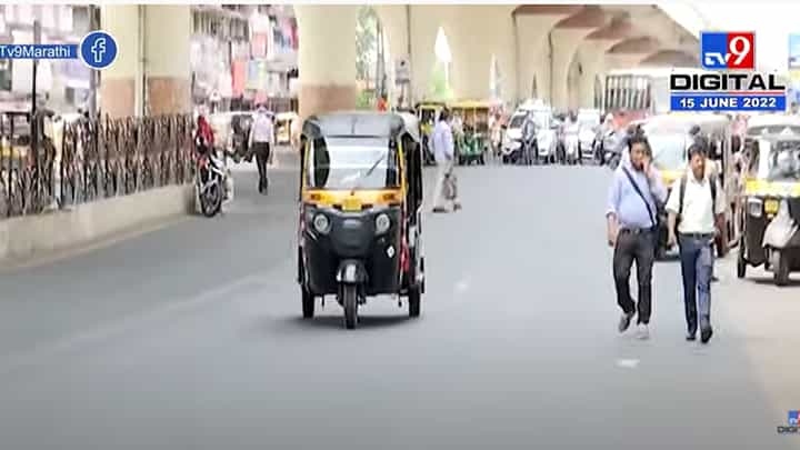 नागपुरात ऑटो रिक्षाच्या प्रवासी भाड्यात वाढ, प्रवाशांच्या खिशाला झळ नागपुरात ऑटो रिक्षाच्या प्रवासी भाड्यात वाढ, प्रवाशांच्या खिशाला झळ