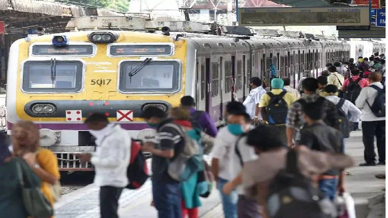 माहिमला हार्बर लोकल 15 दिवस थांबणार नाही! हार्बर लाईनवरुन प्रवास करणाऱ्यासाठी महत्त्वाची बातमी माहिमला हार्बर लोकल 15 दिवस थांबणार नाही! हार्बर लाईनवरुन प्रवास करणाऱ्यासाठी महत्त्वाची बातमी
