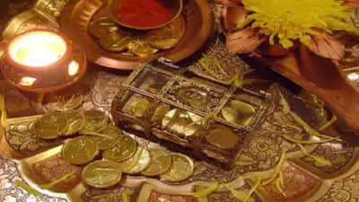 Jyotish tips: रोज या गोष्टी करण्याची सवय लावा, पैशाची कमतरता कधीच भासणार नाही!