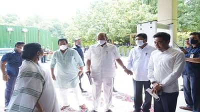 Presidential Election : ममतांच्या बैठकीतून 5 पक्ष गायब, राष्ट्रपतीपद उमेदवारीबाबत 17 पक्षाचं मंथन; फारुक अब्दुलांच्या नावाची चर्चा, जाणून घ्या सर्व अपडेट्स