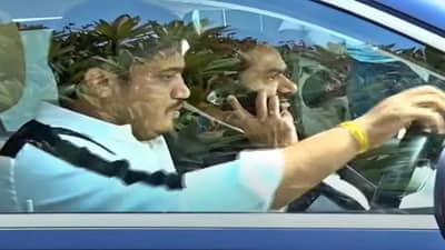 Rohit Pawar : रोहित पवारांनी गौतम अदानींचं विमानतळावर स्वागतही केलं अन् सारथ्यही; बारामतीत सायन्स सेंटरचं आज उद्घाटन