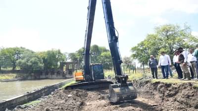 औरंगाबादच्या शक्कर बावडीतला गाळउपसा तूर्तास थांबवला, जैवविविधता वाचवण्यासाठी हायकोर्टात याचिका!