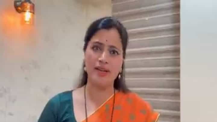 Amravati Murders Case: महाविकास आघाडी सरकारने प्रकरण दाबण्याचा प्रयत्न केला; अमरावती हत्या प्रकरणी खासदार नवनीत राणा आक्रमक Amravati Murders Case: महाविकास आघाडी सरकारने प्रकरण दाबण्याचा प्रयत्न केला; अमरावती हत्या प्रकरणी खासदार नवनीत राणा आक्रमक