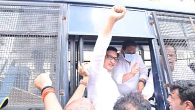 Rahul Gandhi Ed Enquiry : राहुल गाधी, सोनिया गांधी मोदींच्या दडपशाहीला पुरून उरतील, काँग्रेसचं आजही राज्यभर आक्रमक आंदोलन