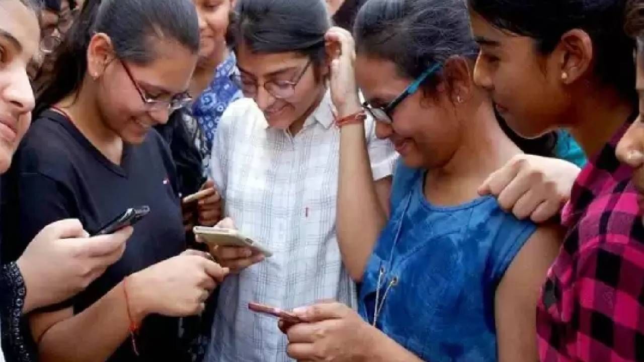 SSC 10th Result 2022 : इयत्ता दहावीच्या निकालात मुलींची बाजी, कोकणही सरस; यंदाचा निकाल 96.94 टक्के