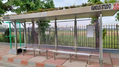 बेस्टची बस त्याचं स्थानक अजूनच बेस्ट, बसथांब्यांचे सुशोभिकरण