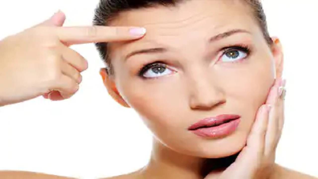 Beauty Tips: चेहऱ्यावरील सुरकुत्या दूर करायच्या असतील तर आजपासून 'या' पदार्थांचा आहारात समावेश करा