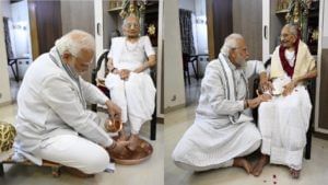 PM Narendra Modi : 'ईदला अब्बासच्या आवडीचं जेवण बनवायची आई हिराबा', पंतप्रधान मोदींनी सांगितलं अब्बाससोबत कसं गेलं बालपण