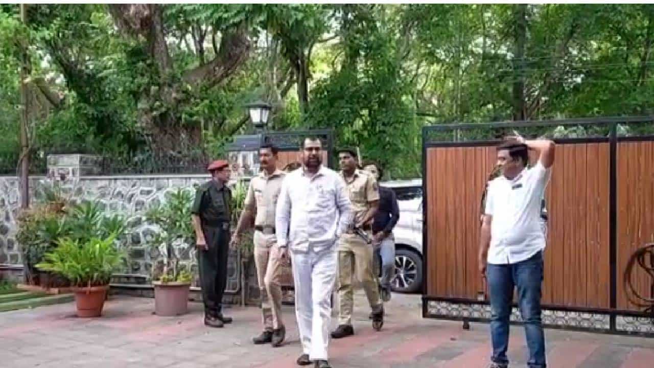 सदाभाऊ खोत यांची सुरक्षा व्यवस्था वाढवली; ताफा अडवल्यानंतर सरकारकडून सुरक्षा पुरवली; गृहमंत्र्यांनी दिले होते आश्वासन