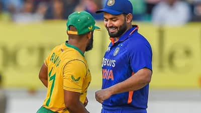 IND vs SA 5th T20 Weather Report: आज पाऊस फायनलचा खेळ बिघडवणार? जाणून घ्या टॉसच्या वेळी कसं असेल बंगळुरुतील हवामान