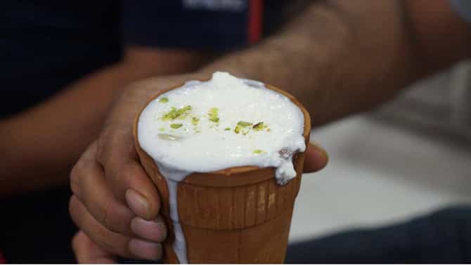 लिव्हरसाठी हे देसी ड्रिंक सर्वाधिक फायदेशीर, रोगप्रतिकारशक्ती वाढवण्यापासून पोट निरोगी ठेवण्यासाठीही आहे फायदेशीर!