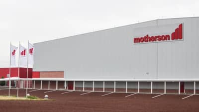 गडी किंमतीनं कमी मात्र परताव्यात देतो जादा हमी, ऑटोमोबाईल क्षेत्रातील हा शेअर घेतलात का?