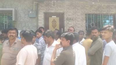 Sangli Suicide : सांगली हादरलं! एकाच कुटुंबातील 9 जणांची आत्महत्या, विष घेत आयुष्य संपवलं