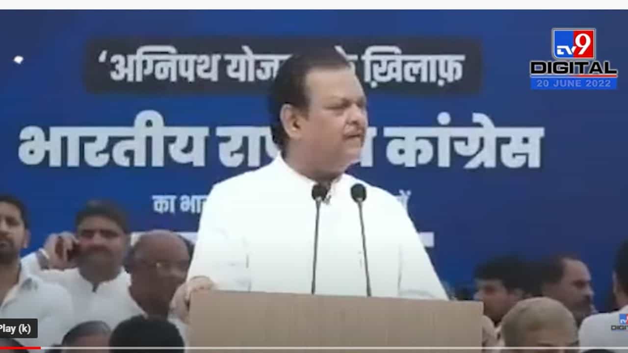 हिटलर की मौत मरेगा मोदी, काँग्रेस नेते सुबोधकांत सहाय यांचं वादग्रस्त वक्तव्य हिटलर की मौत मरेगा मोदी, काँग्रेस नेते सुबोधकांत सहाय यांचं वादग्रस्त वक्तव्य