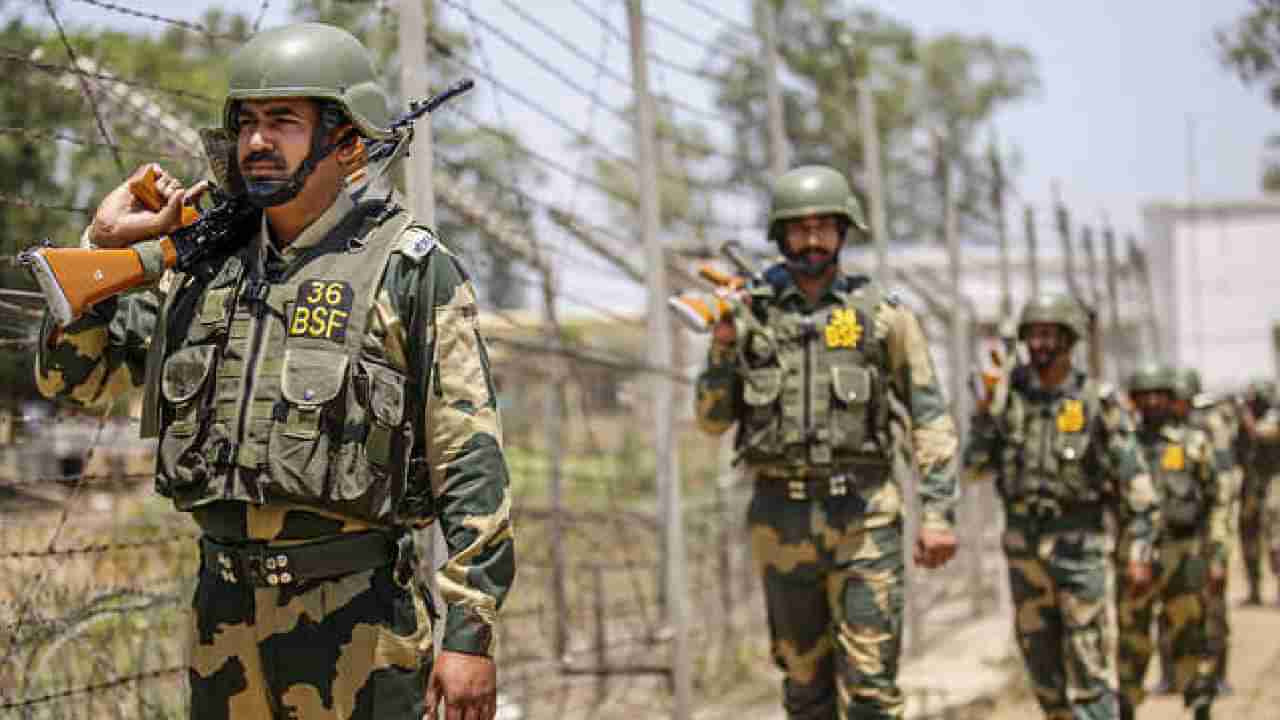 Pulwama Attack : पुलवामा चेकपोस्टवर सैन्यदलावर दहशतवादी हल्ला, ASI शहीद, सुरक्षा दलाचं सर्च ऑपरेशन