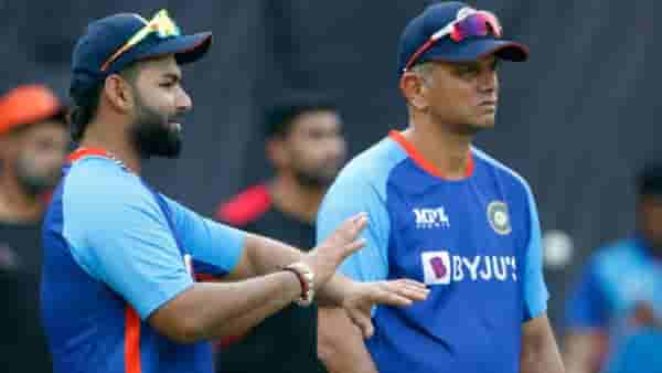 IND vs ENG: राहुल द्रविड इंग्लंडमध्ये दाखल होताच मोठी बातमी, टीम इंडियात होणार बदल, दिनेश कार्तिक बेंचवर बसणार?