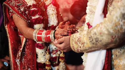 Matrimonial Sites : कमावत्या स्त्रियांना लग्नासाठी फारशी पसंती नाही! सर्वेक्षणातून धक्कादायक बाब समोर