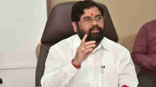 Eknath Shinde : एकनाथ शिंदे यांचा शिवसेना नेत्यांशी संपर्क, चर्चेसाठी तयार, वरिष्ठ नेत्याला सुरतला बोलवलं