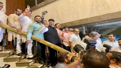 Devendra Fadnavis : हे आम्हालाच माहीत आहे फुटलेल्या मतांवर देवेंद्र फडणवीस यांचं मोठं विधान!