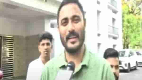 Eknath Shinde : आनंद दिघे साहेबांनी म्हटलं आहे गद्दारांना माफी नाही, देवेंद्र भुयारांनी राऊतांच्या जखमेवर मीठ चोळलं