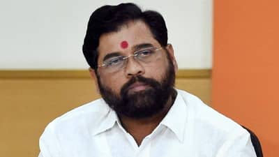 Eknath Shinde : एकनाथ शिंदेंचं नरहरी झिरवळांना पत्र, शिवसेनेने जारी केलेला व्हीप हा बेकायदेशीर