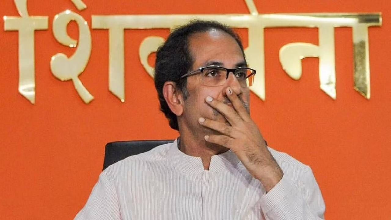 Uddhav Thackeray : राज्यात कोरोनावरुन गोंधळ, पटोले म्हणतात मुख्यमंत्र्यांना कोरोना, वडेट्टीवार म्हणतात लागण नाही, कोरोनावरुन मतभेद